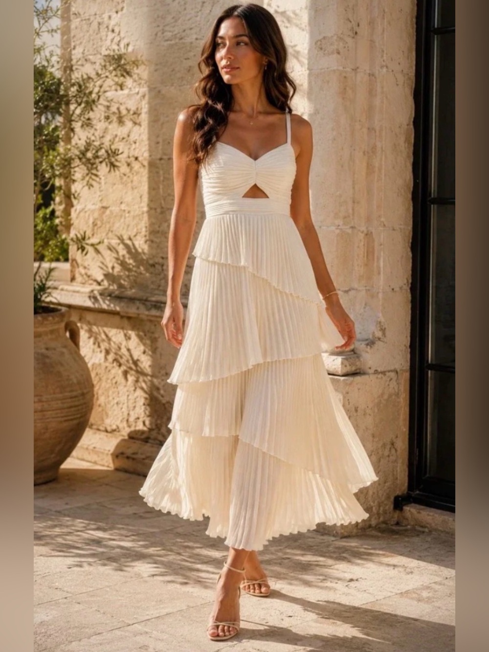 Abercrombie & Fitch The A&F Ivory Giselle Pleated Tiered Maxi Dress